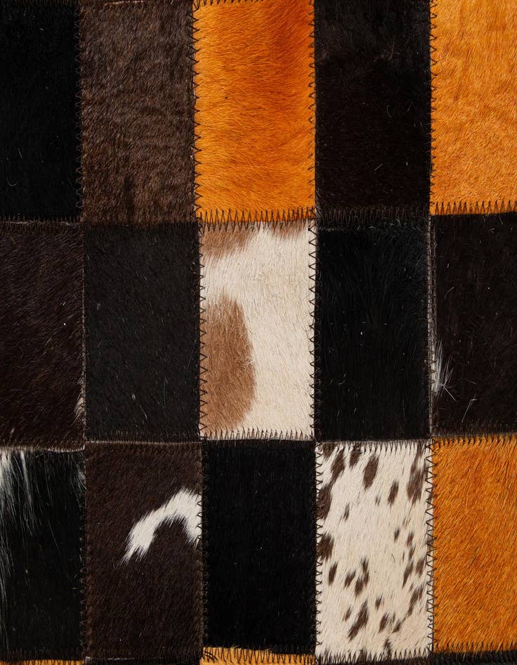 Detail image of  5' 2 x 8' Cowhide - Patchwork Rug