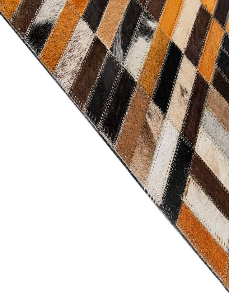 Detail image of  5' x 7' 11 Cowhide - Patchwork Rug