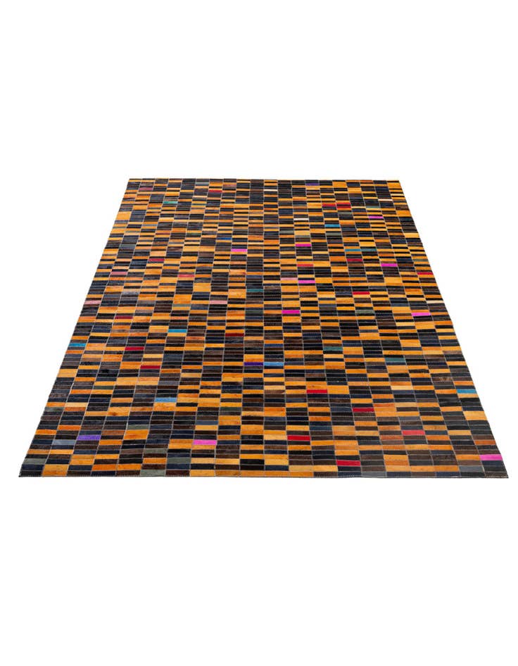 Detail image of  5' 1 x 8' Cowhide - Patchwork Rug