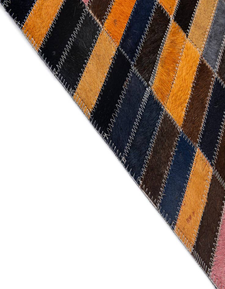 Detail image of  5' 1 x 8' Cowhide - Patchwork Rug