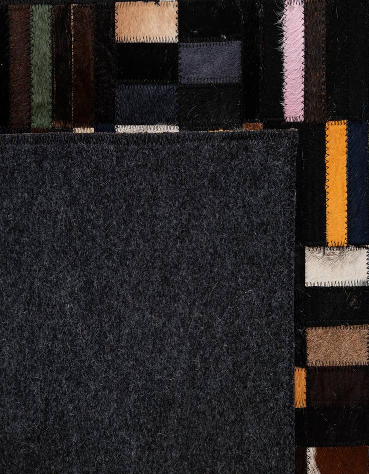 Detail image of  5' 1 x 8' Cowhide - Patchwork Rug