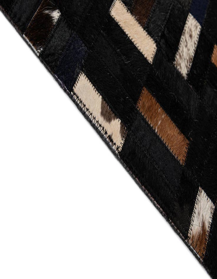 Detail image of  5' x 8' Cowhide - Patchwork Rug