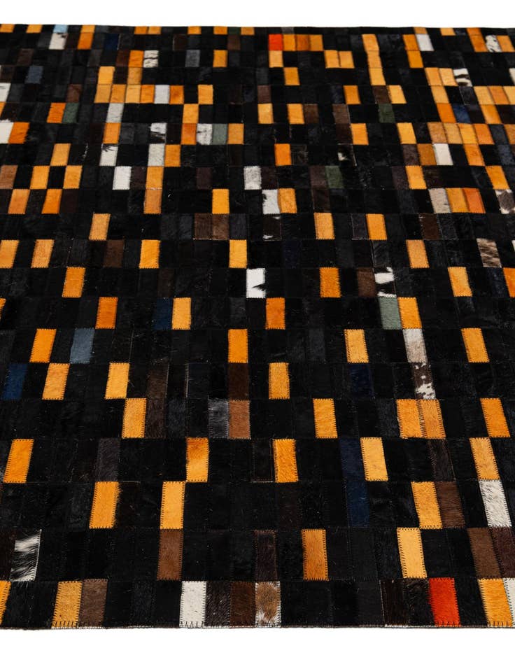 Detail image of  5' 2 x 8' Cowhide - Patchwork Rug