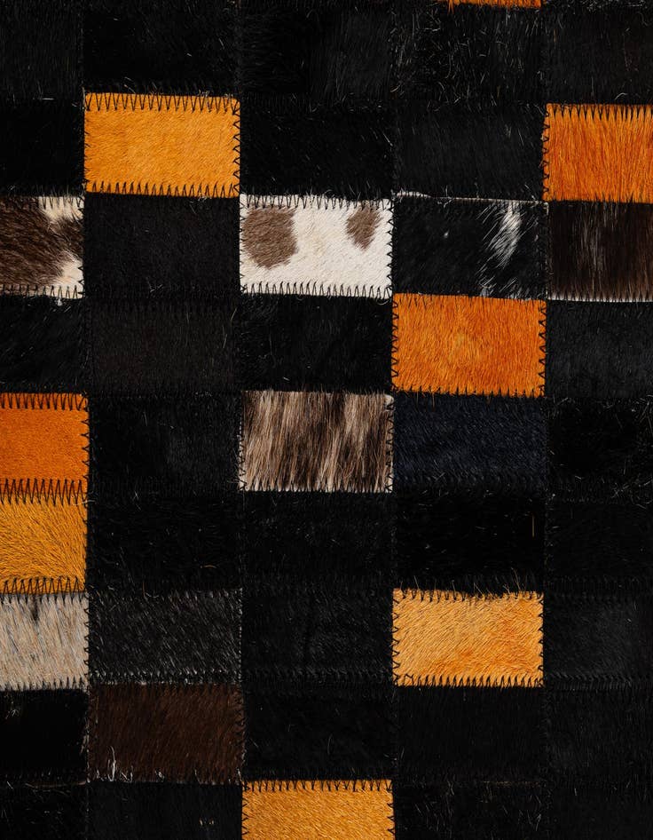 Detail image of  5' 2 x 8' Cowhide - Patchwork Rug