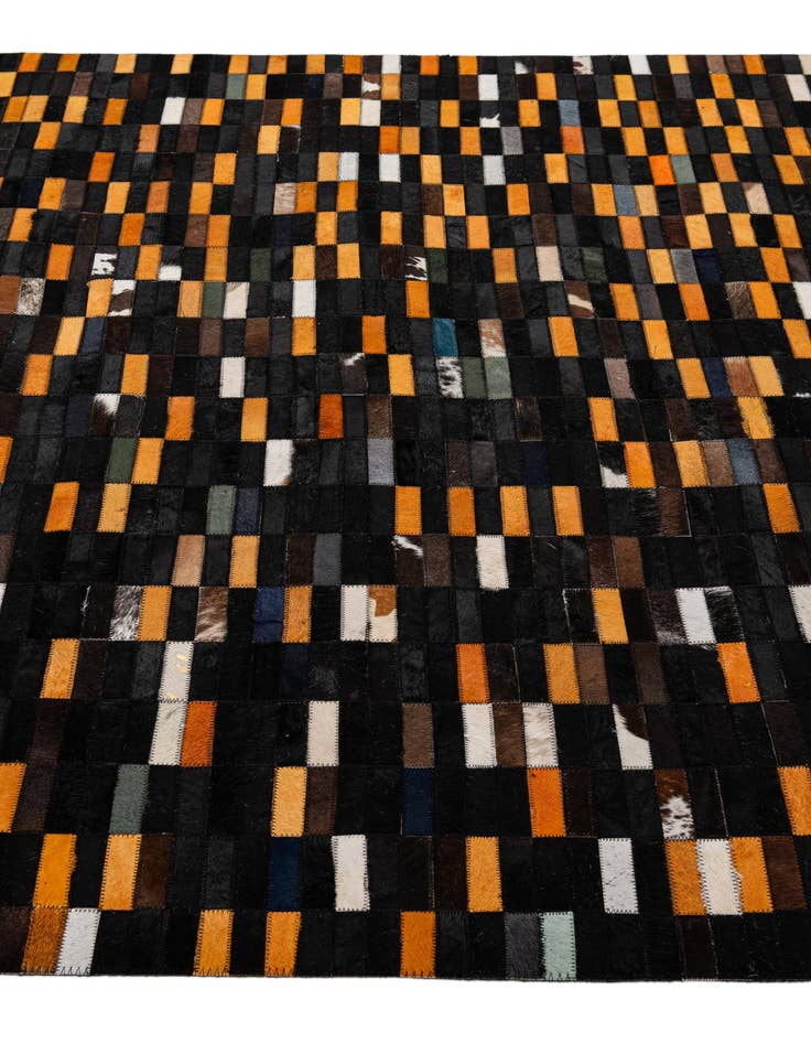 Detail image of  5' 2 x 8' Cowhide - Patchwork Rug