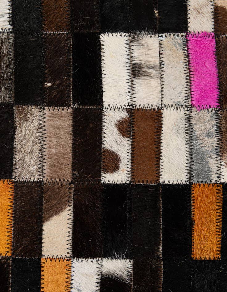 Detail image of  5' 2 x 8' Cowhide - Patchwork Rug