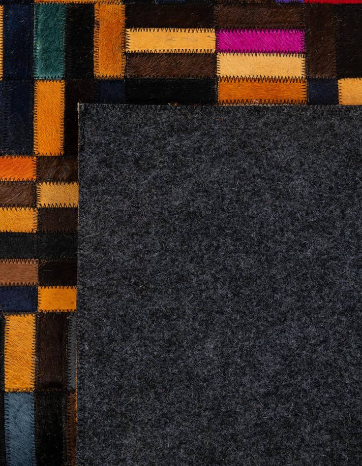 Detail image of  5' x 7' 11 Cowhide - Patchwork Rug