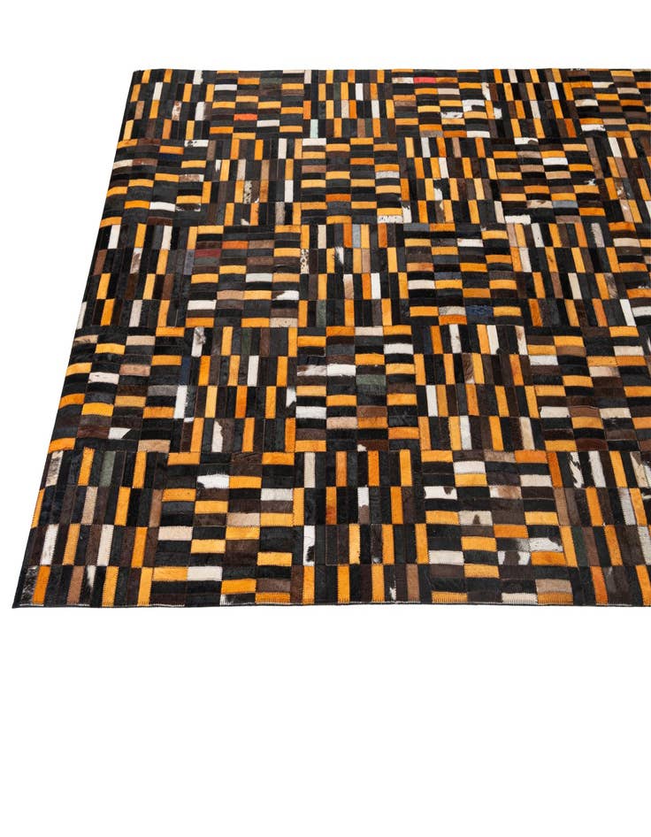Detail image of  5' x 7' 11 Cowhide - Patchwork Rug