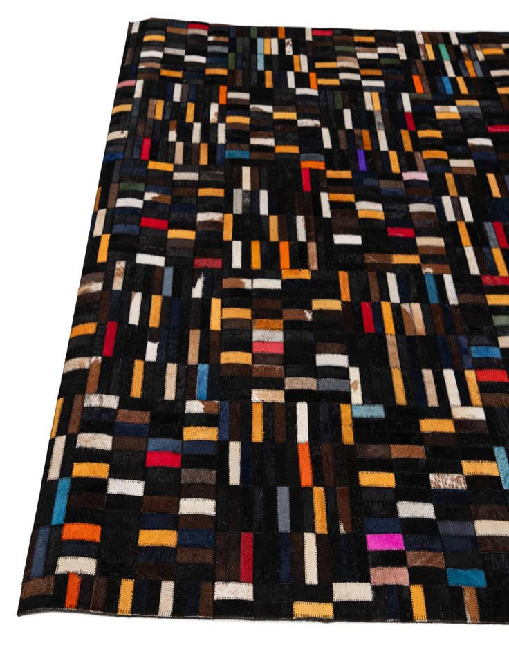 Detail image of  5' 1 x 8' Cowhide - Patchwork Rug