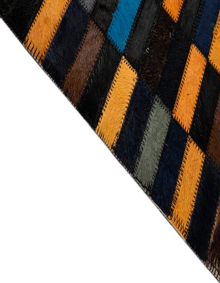 Detail image of  5' 3 x 8' Cowhide - Patchwork Rug