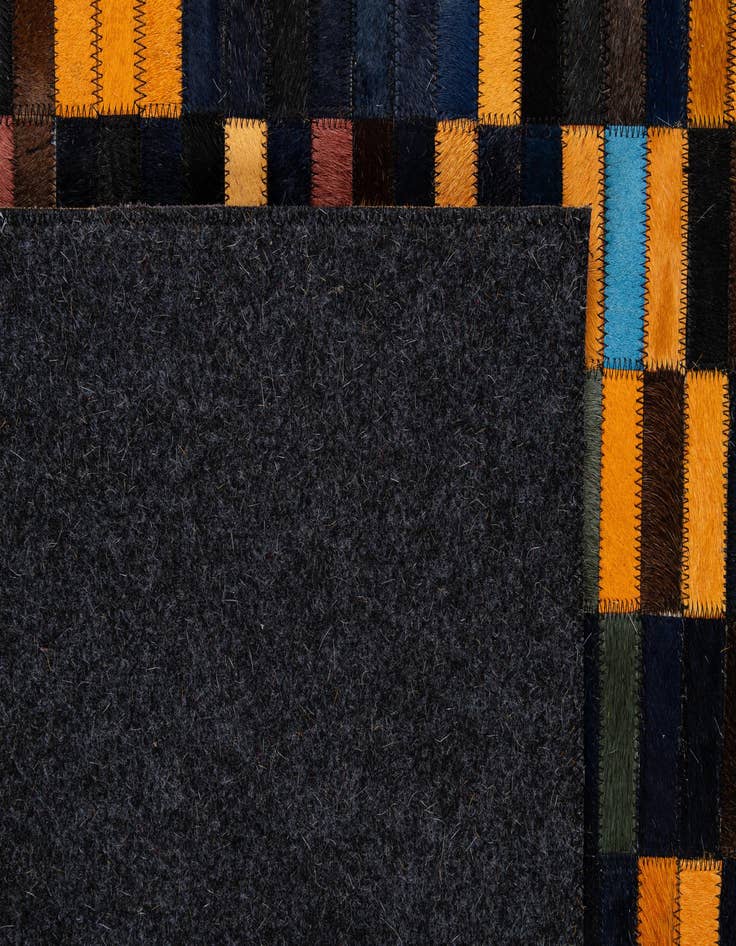 Detail image of  5' 3 x 8' Cowhide - Patchwork Rug