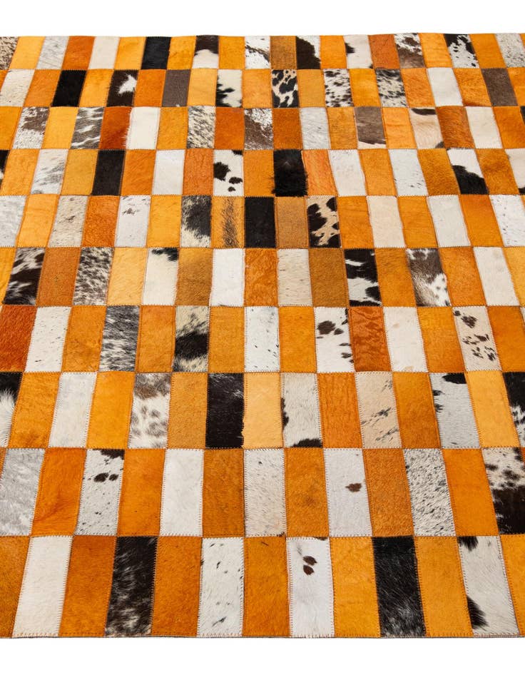 Detail image of  5' x 7' 11 Cowhide - Patchwork Rug