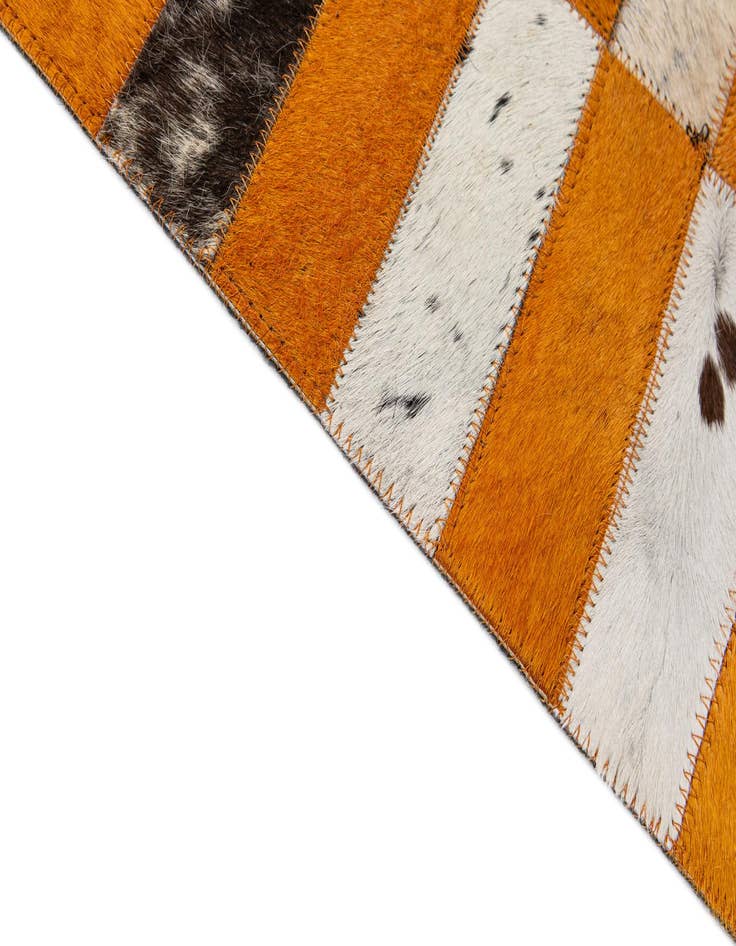 Detail image of  5' x 7' 11 Cowhide - Patchwork Rug