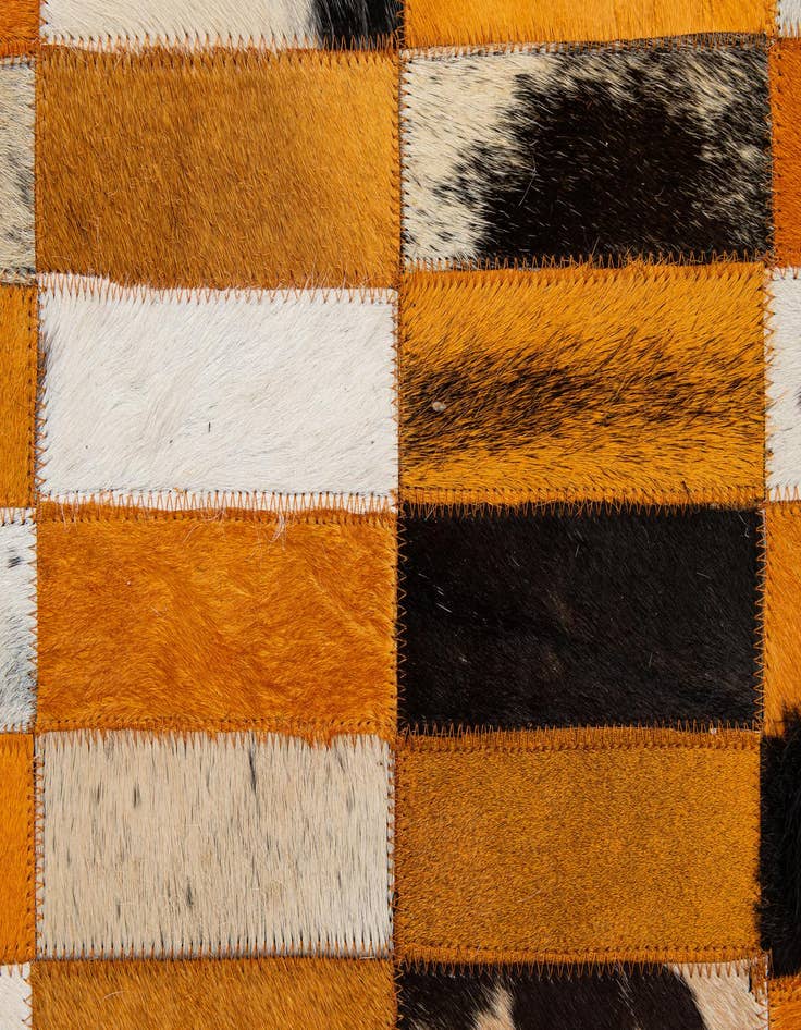 Detail image of  5' x 7' 11 Cowhide - Patchwork Rug