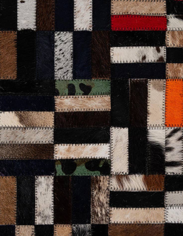 Detail image of  5' x 7' 11 Cowhide - Patchwork Rug