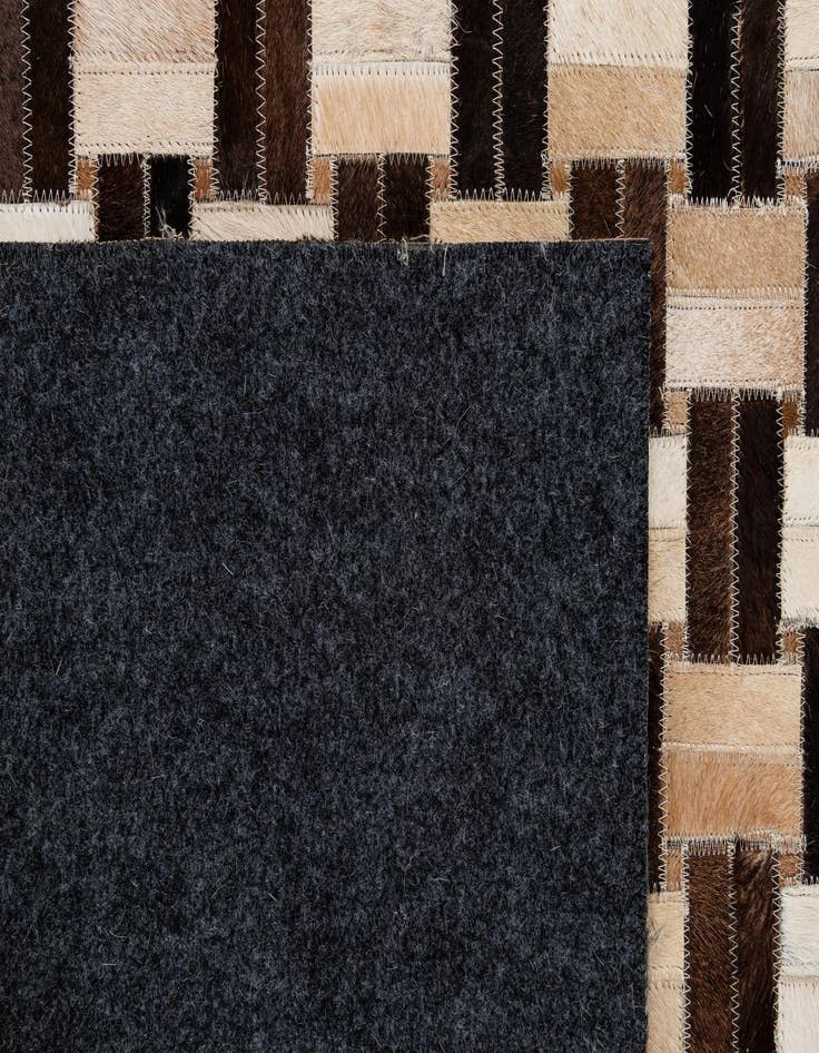Detail image of  5' x 7' 10 Cowhide - Patchwork Rug