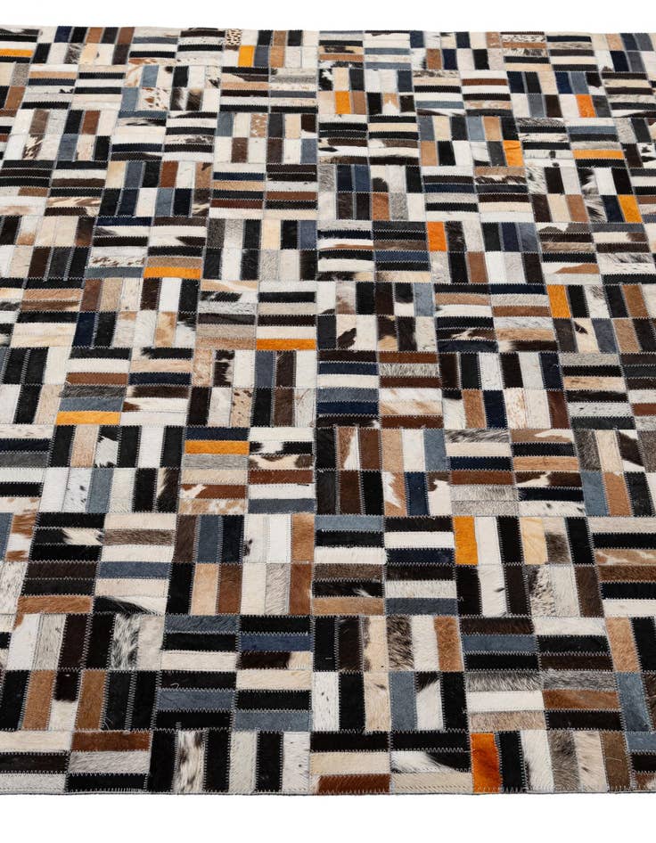 Detail image of  5' 3 x 8' Cowhide - Patchwork Rug