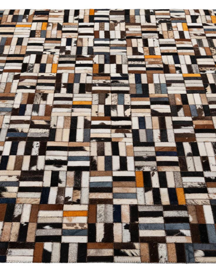 Detail image of  5' 3 x 8' Cowhide - Patchwork Rug