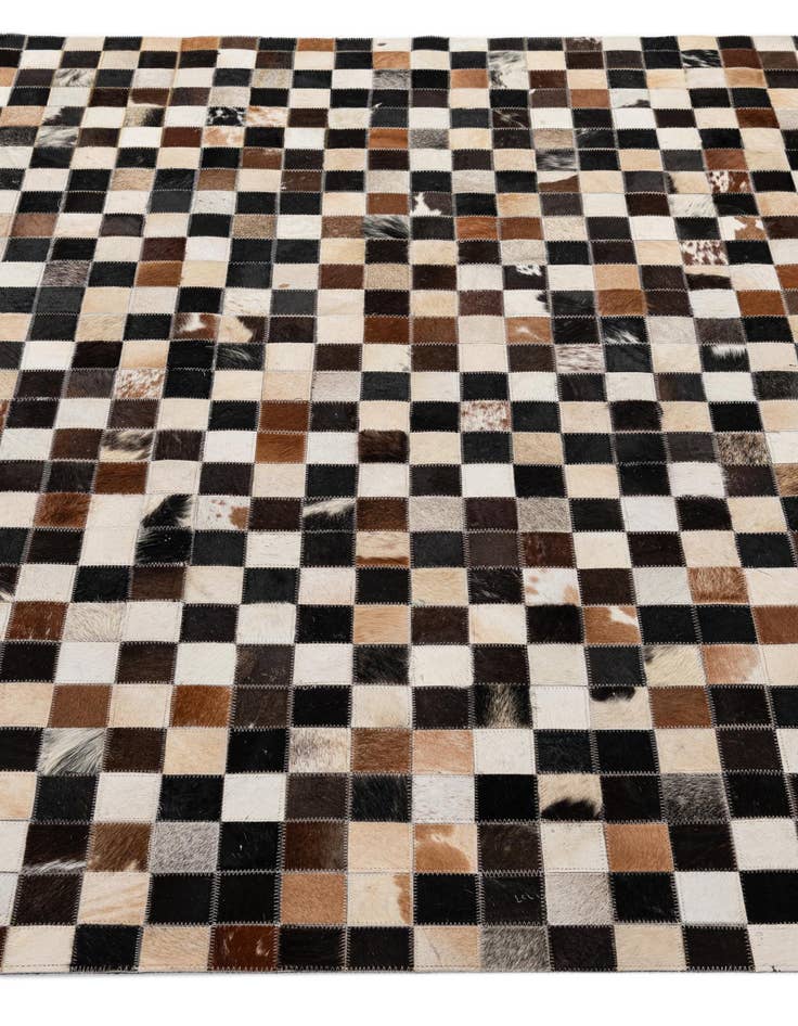 Detail image of  5' 1 x 8' Cowhide - Patchwork Rug