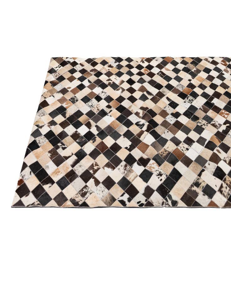 Detail image of  5' 1 x 8' Cowhide - Patchwork Rug