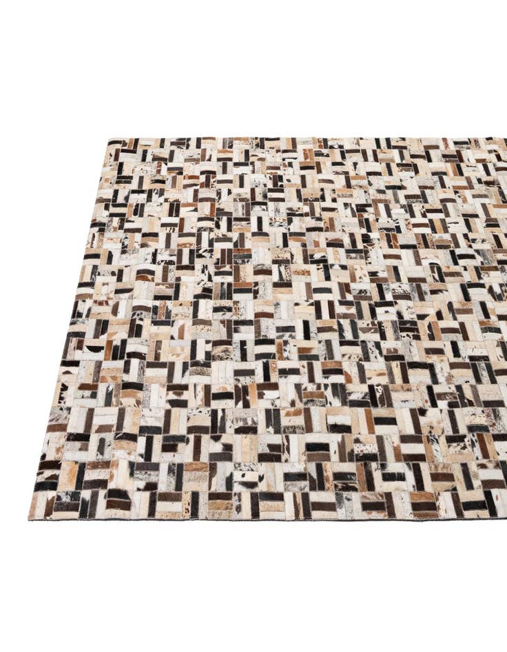 Detail image of  5' 1 x 8' Cowhide - Patchwork Rug