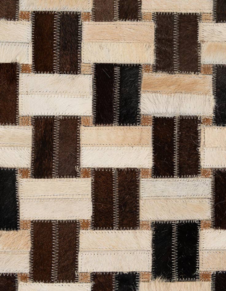 Detail image of  5' x 7' 11 Cowhide - Patchwork Rug