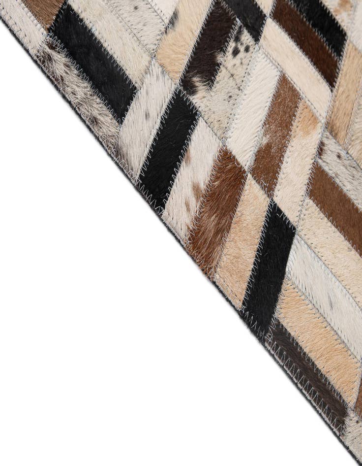 Detail image of  5' x 8' Cowhide - Patchwork Rug