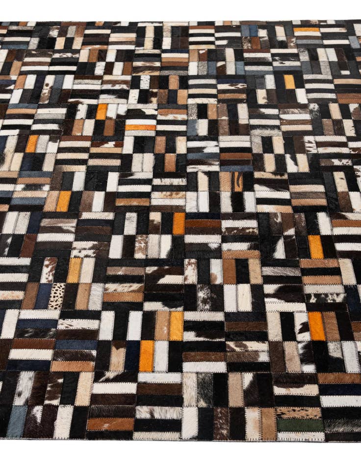 Detail image of  5' 2 x 8' Cowhide - Patchwork Rug