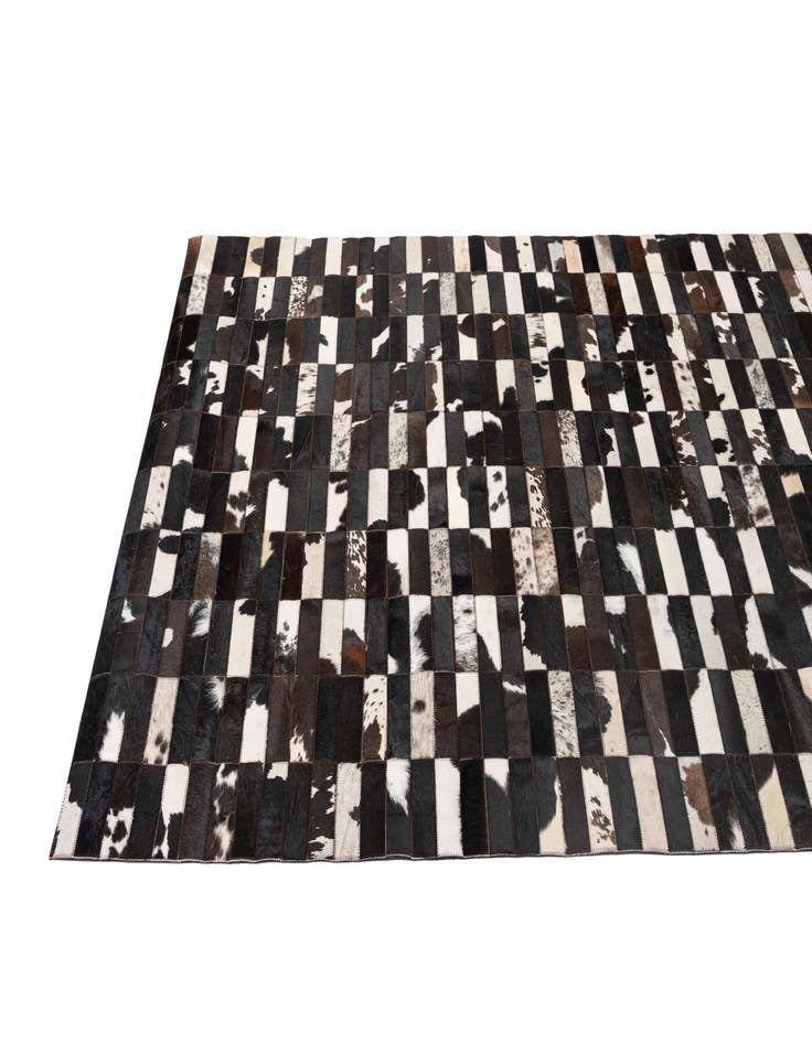 Detail image of  4' 11 x 7' 11 Cowhide - Patchwork Rug