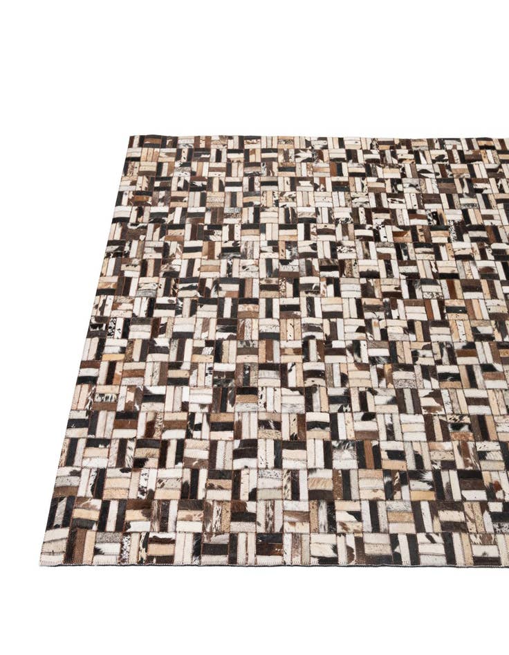 Detail image of  5' 1 x 8' Cowhide - Patchwork Rug
