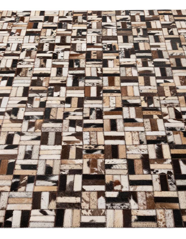 Detail image of  5' 1 x 8' Cowhide - Patchwork Rug