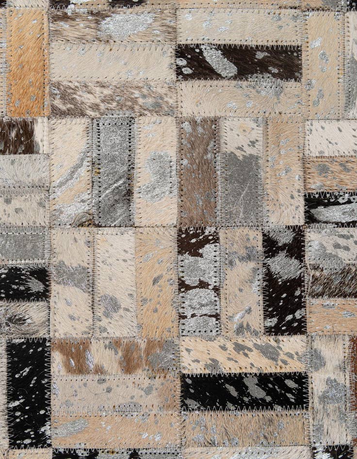 Detail image of  5' x 7' 11 Cowhide - Patchwork Rug