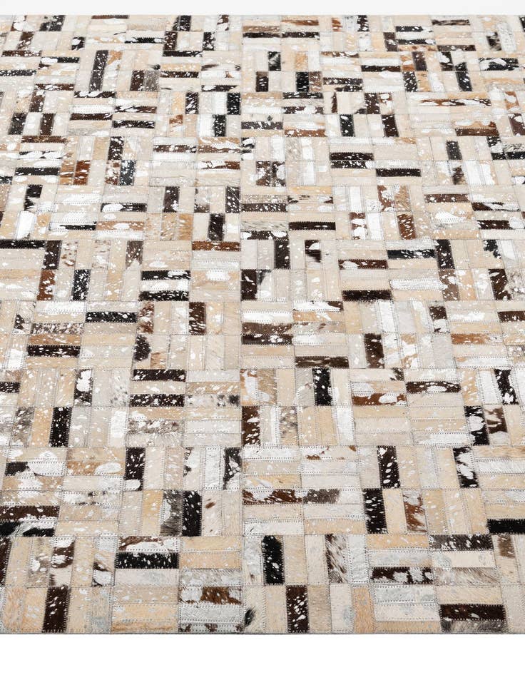 Detail image of  5' x 7' 11 Cowhide - Patchwork Rug