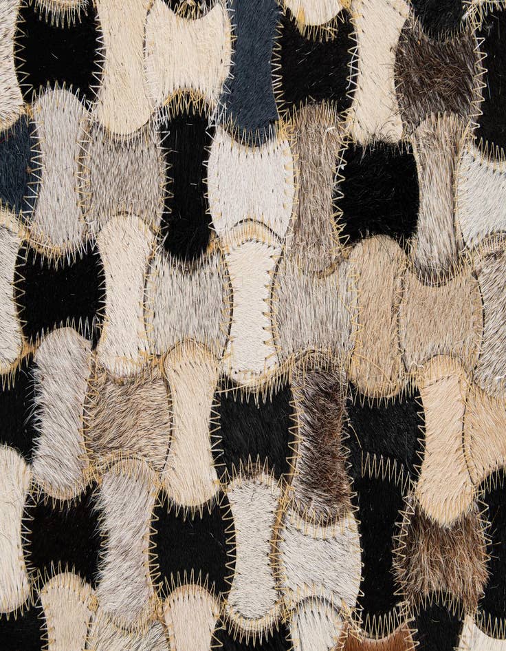 Detail image of  5' 1 x 8' Cowhide - Patchwork Rug