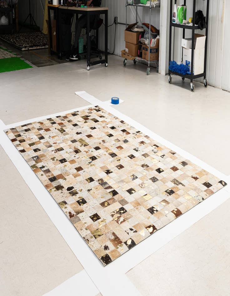 Detail image of  5' 1 x 8' Cowhide - Patchwork Rug