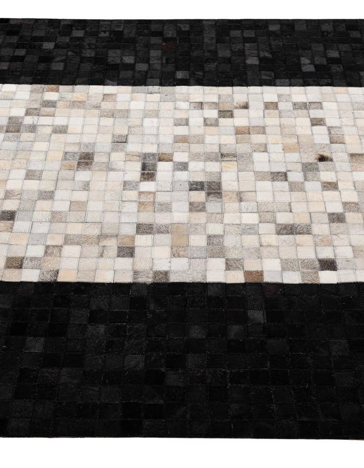 Detail image of  5' 1 x 8' Cowhide - Patchwork Rug