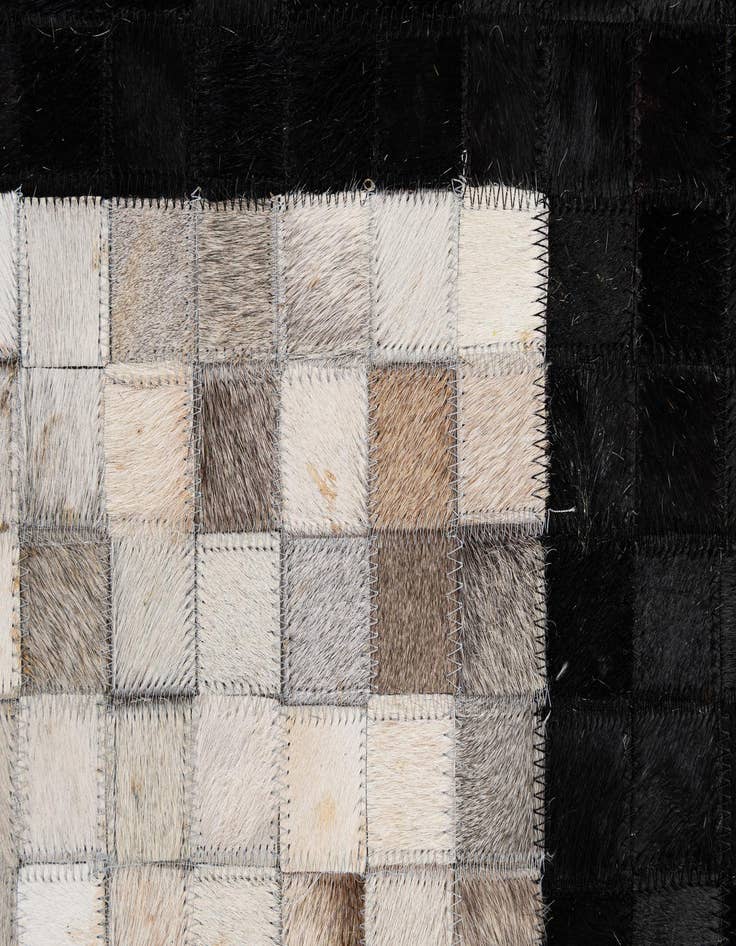 Detail image of  5' x 7' 10 Cowhide - Patchwork Rug