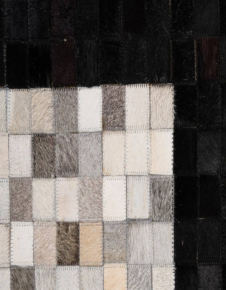 Detail image of  5' x 7' 10 Cowhide - Patchwork Rug
