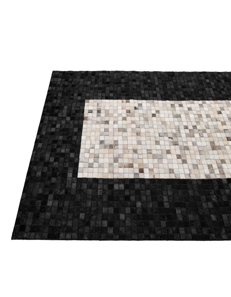 Detail image of  5' x 7' 11 Cowhide - Patchwork Rug