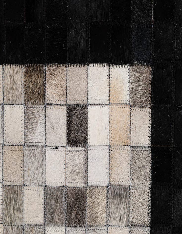 Detail image of  5' x 7' 11 Cowhide - Patchwork Rug