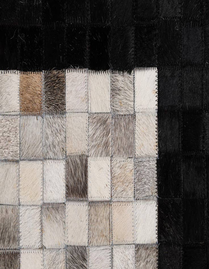 Detail image of  5' x 8' Cowhide - Patchwork Rug