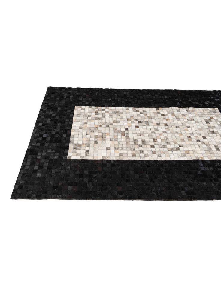 Detail image of  5' x 7' 11 Cowhide - Patchwork Rug