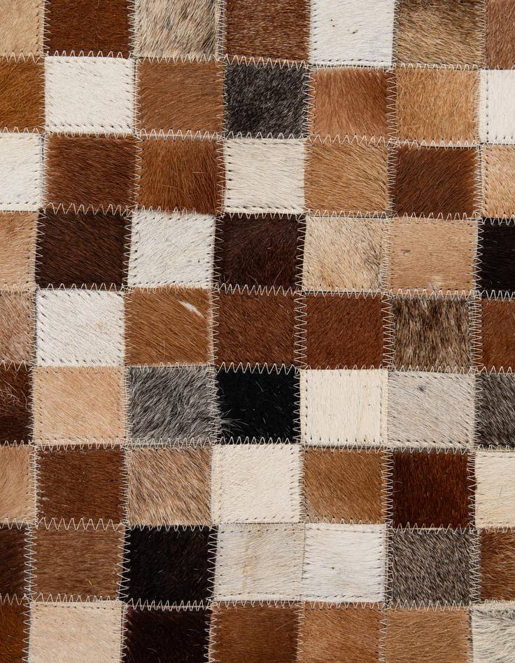 Detail image of  5' x 7' 11 Cowhide - Patchwork Rug