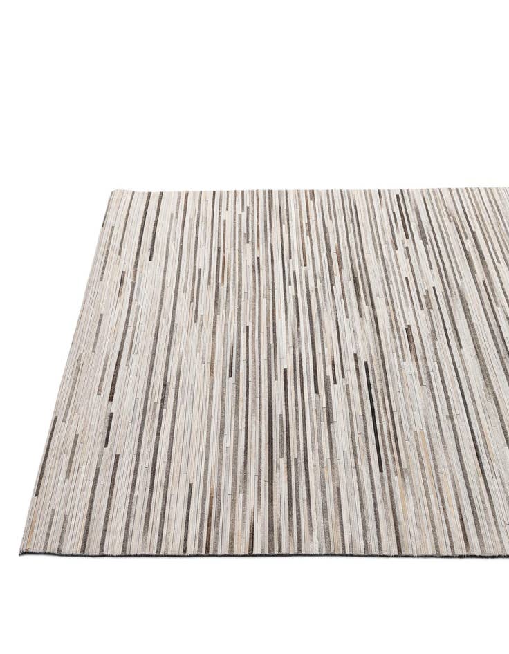 Detail image of  5' 2 x 8' Cowhide - Patchwork Rug