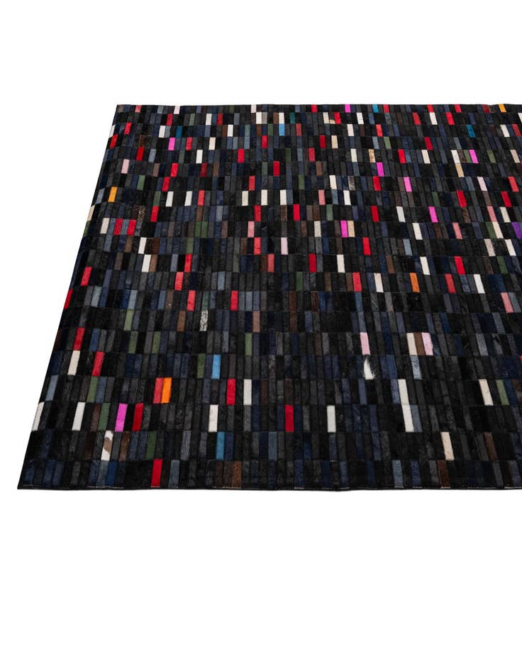 Detail image of  5' 2 x 8' Cowhide - Patchwork Rug