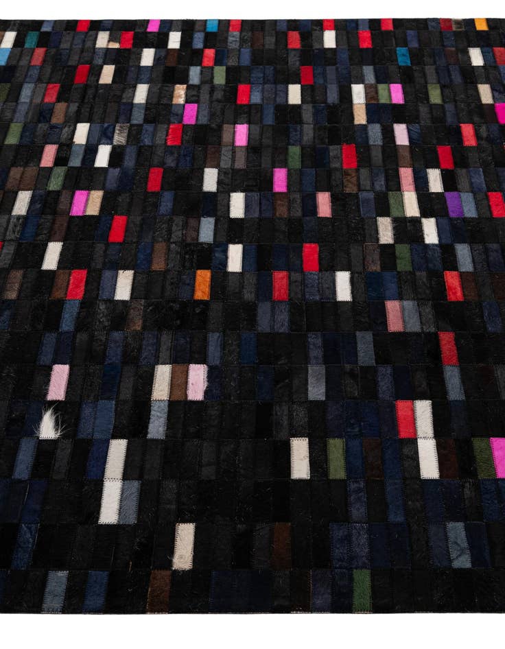 Detail image of  5' 2 x 8' Cowhide - Patchwork Rug