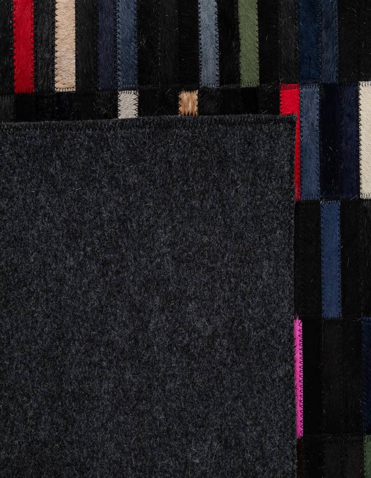 Detail image of  5' 2 x 8' Cowhide - Patchwork Rug