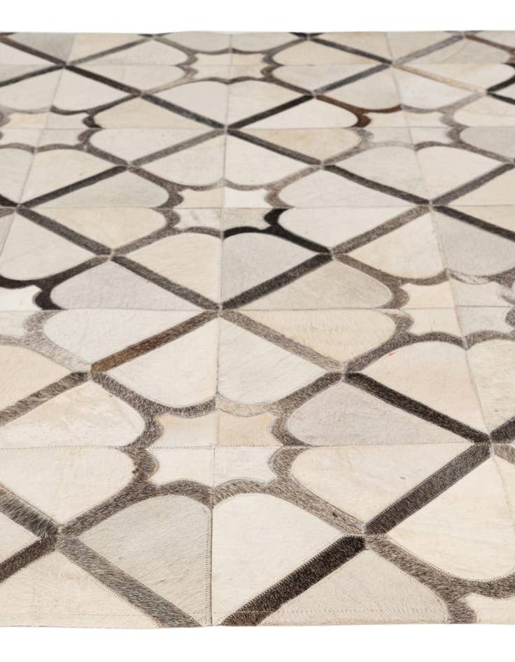 Detail image of  5' x 7' 11 Cowhide - Patchwork Rug