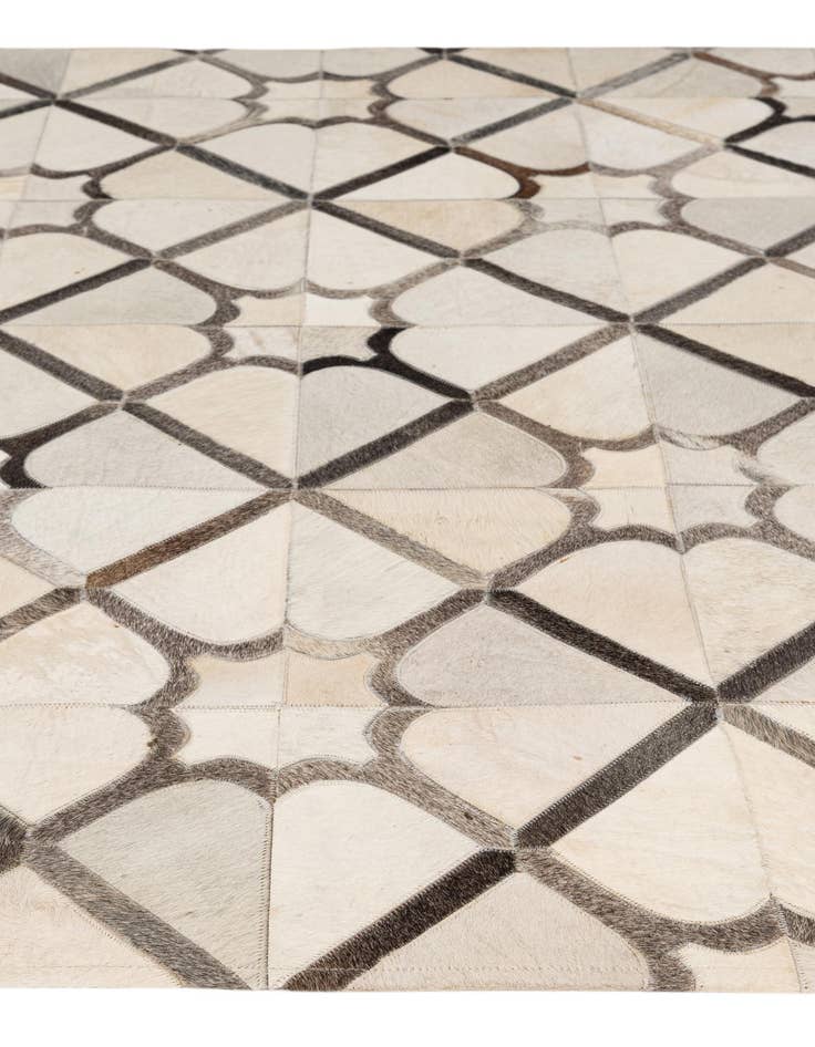 Detail image of  5' x 7' 11 Cowhide - Patchwork Rug