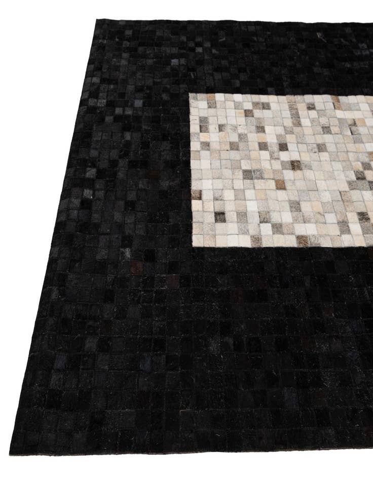 Detail image of  5' x 7' 11 Cowhide - Patchwork Rug
